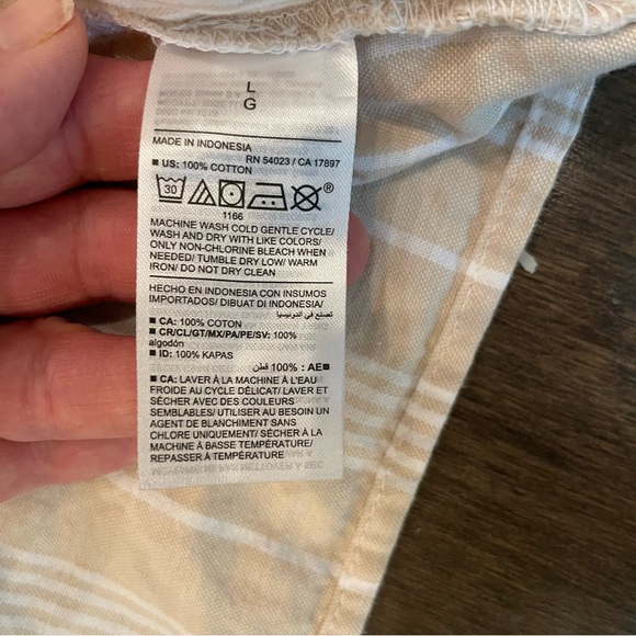 Old Navy Wrap-Front Cropped Oxford Sarong Top - Picture 8 of 9